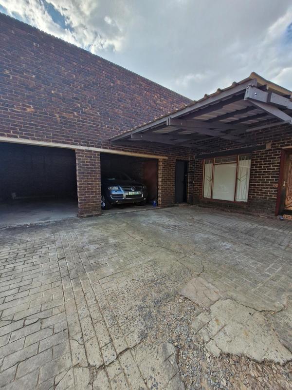 2 Bedroom Property for Sale in Vryburg North West